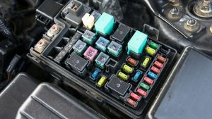 6 Signs of a Bad Fuel Pump Relay (And Replacement Cost)
