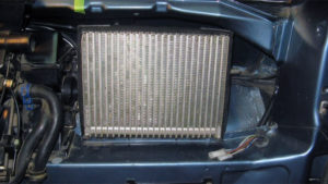 9 Symptoms of a Bad or Clogged Heater Core (And Repair Costs)