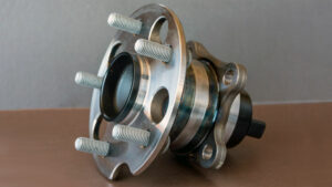 5 Symptoms of a Bad Wheel Hub (And Replacement Cost)