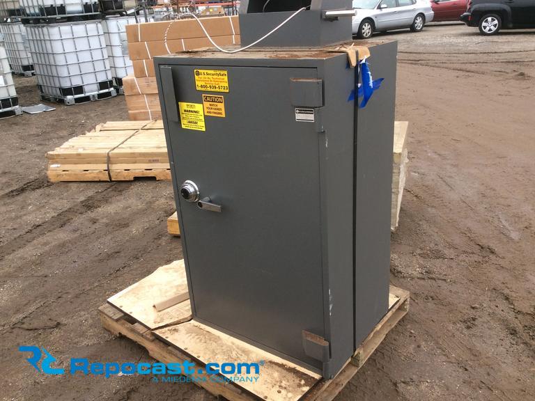 U.S. Security safe, measures30"x22...