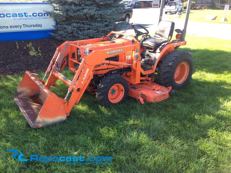 Kubota B7510 Compact Utility Tractor