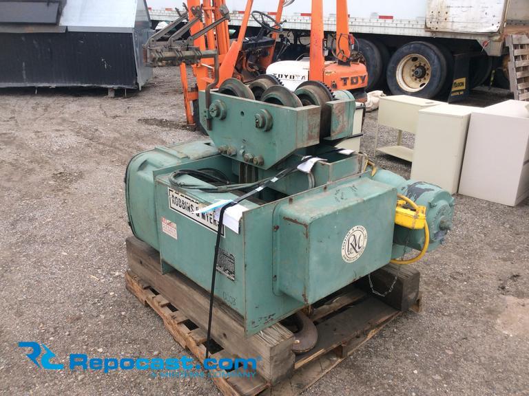 Robbins and Myers 10 ton hoist
