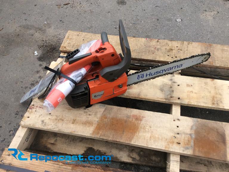 Husqvarna chain saw 335 XPT, 14" bar,...