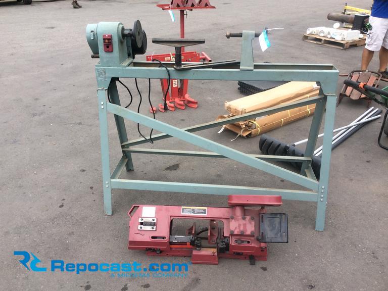 Lot including (1) Central Machinery...