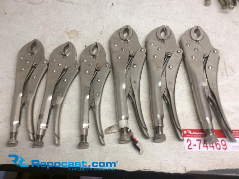 Lot of (6) Vise grips, 2 different sizea