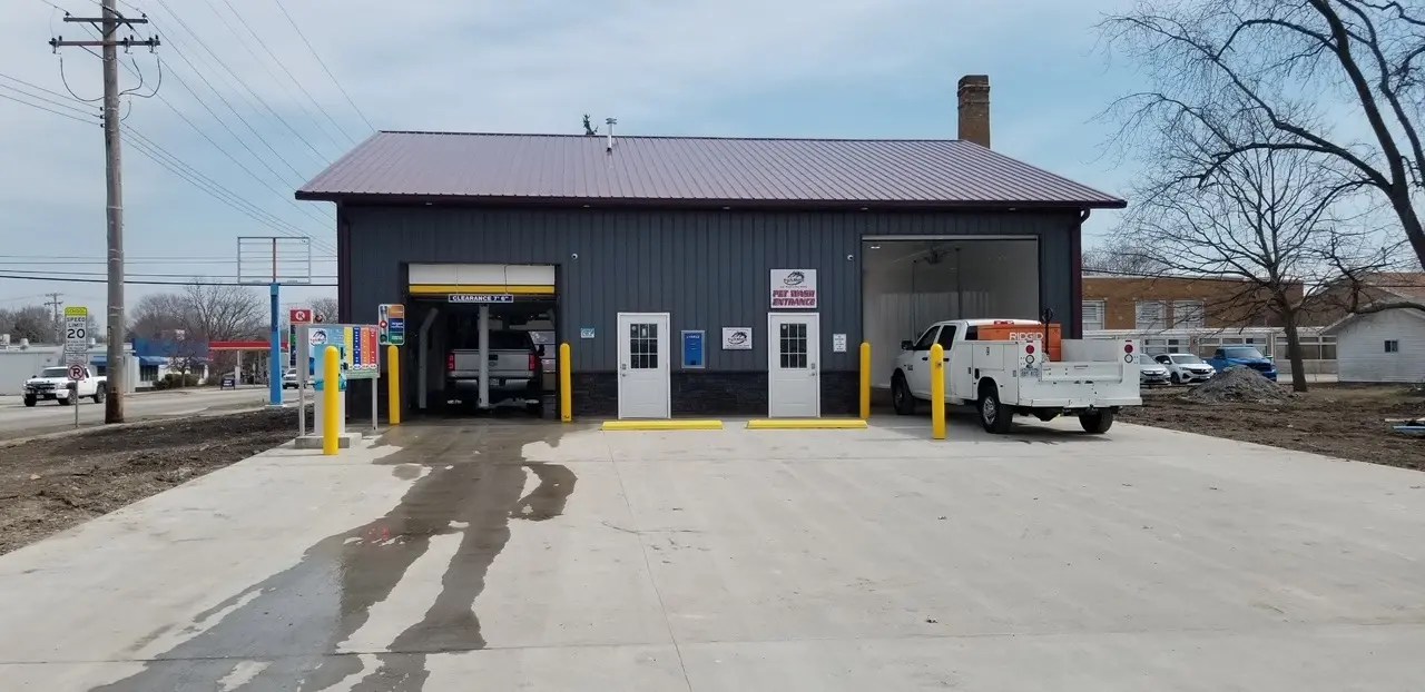 Carthage, Illinois Oasis Car Wash Systems Car Wash Manufacturer