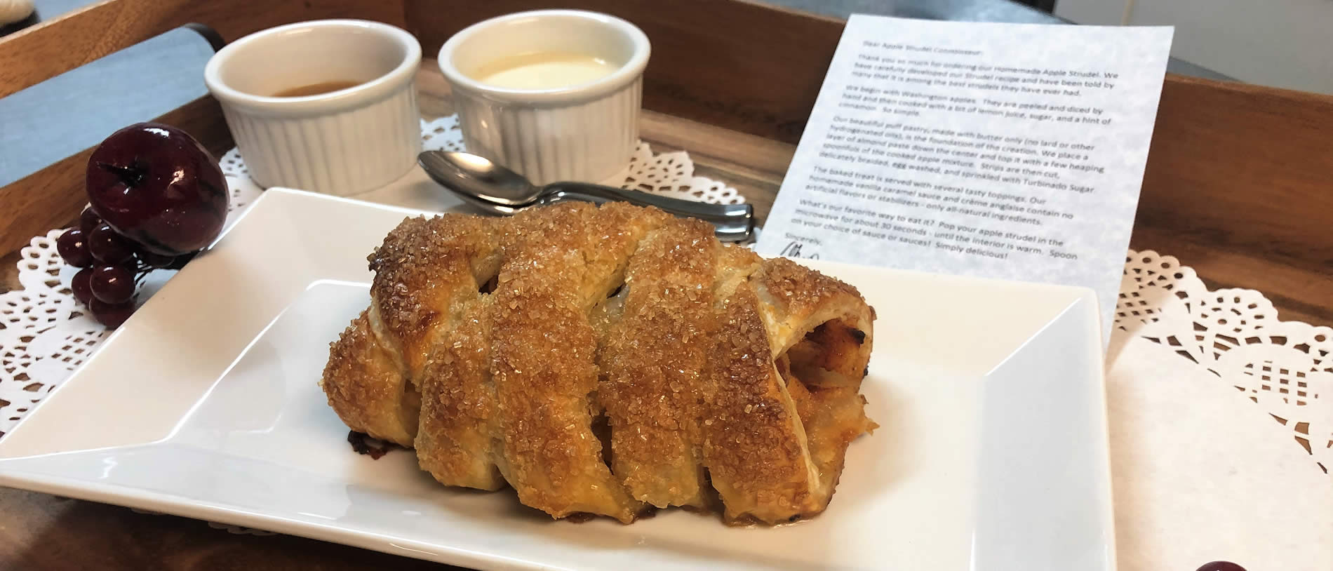 Leavenworth Hotel Obertal Inn Apple Strudel Lodging in Leavenworth