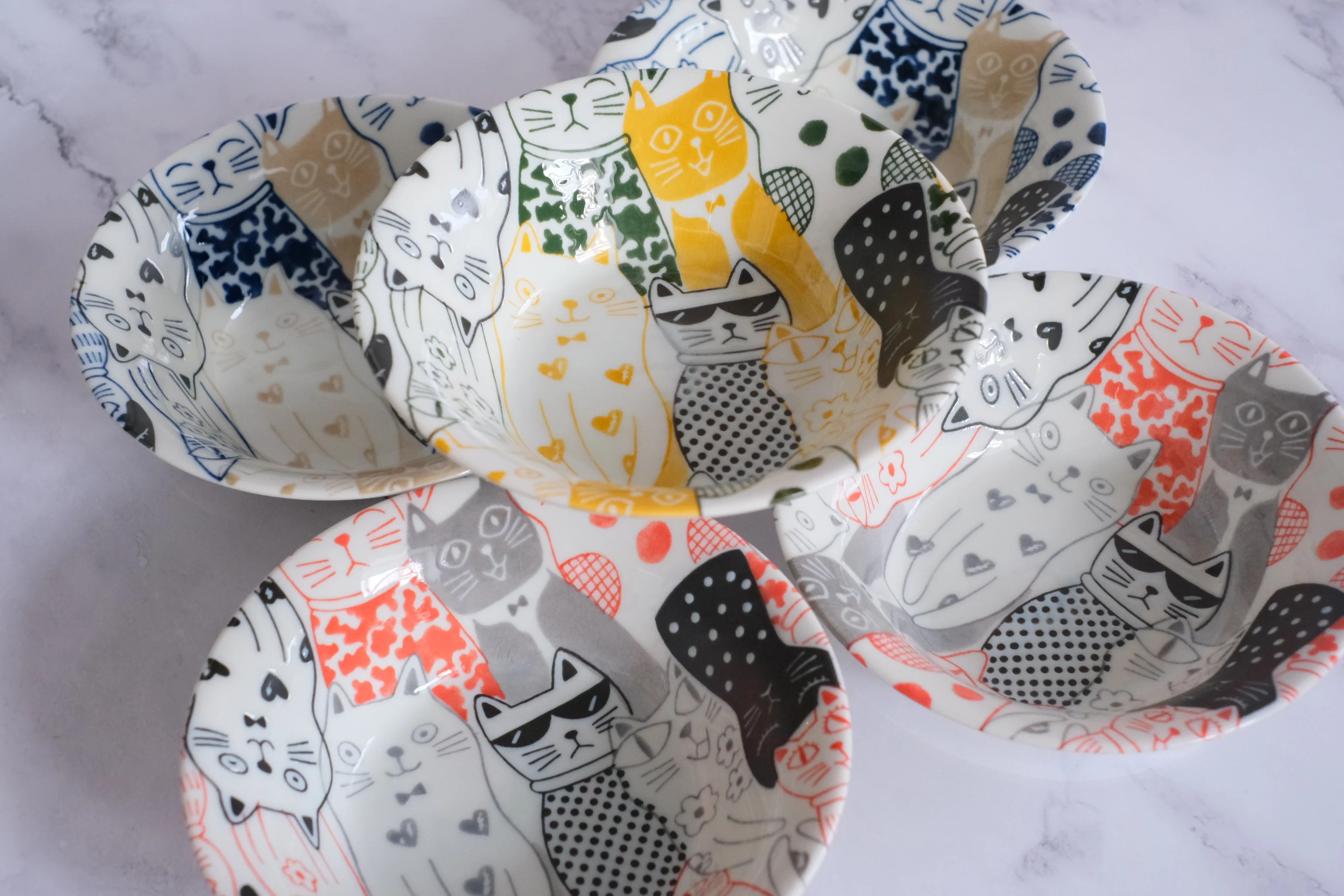 Table Talk Presents Cats Downtown Story 5 Piece Bowl Set Object of