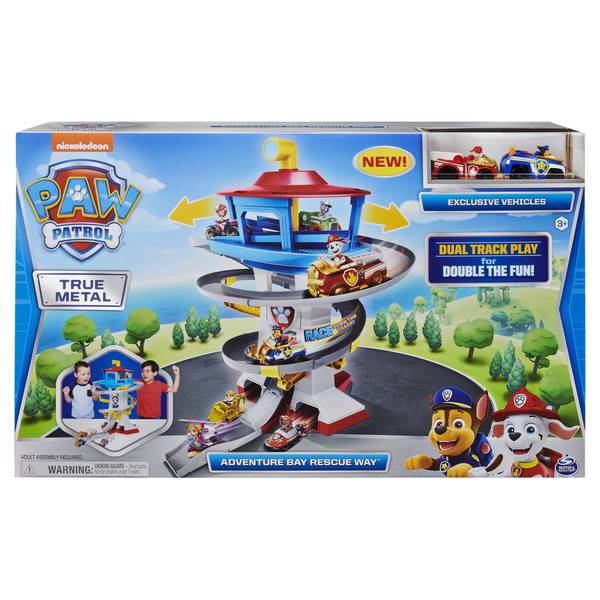 Paw Patrol True Metal Adventure Bay Rescue Way Playset with 2 Exclusive