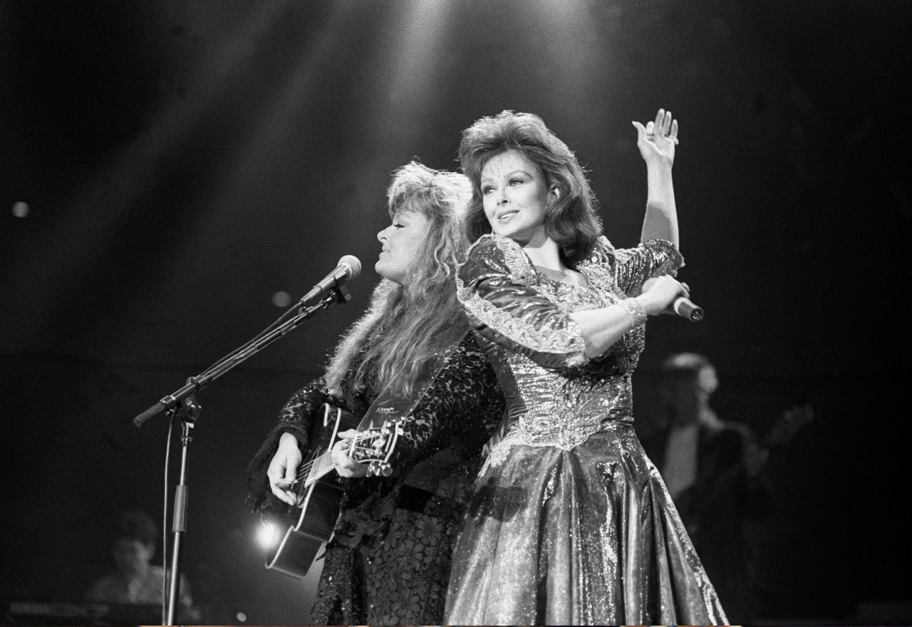 Famous People from Kentucky Athletes, Singers & Celebrities