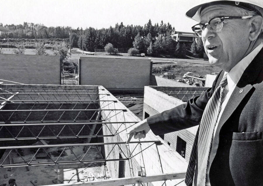 Menard Law Building, University of Idaho. Construction. A.R. Menard