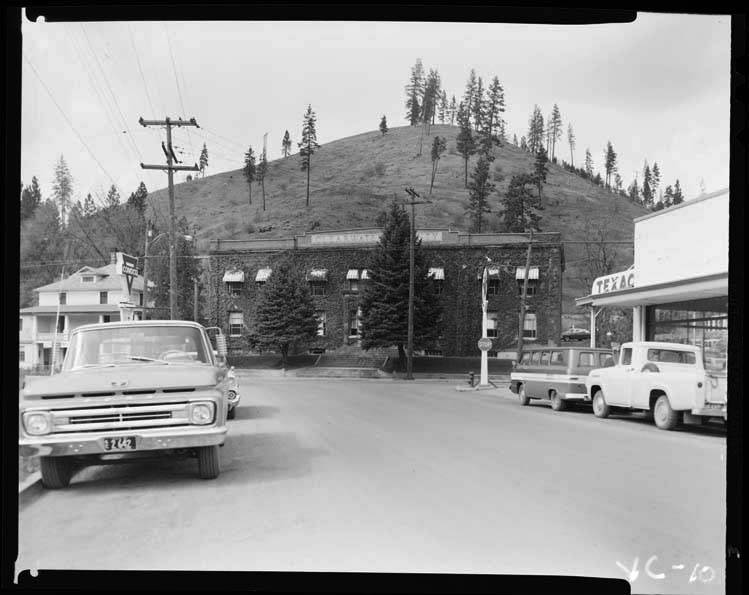 County Courthouse Clearwater, 1967 Kyle Laughlin Photograph Collection