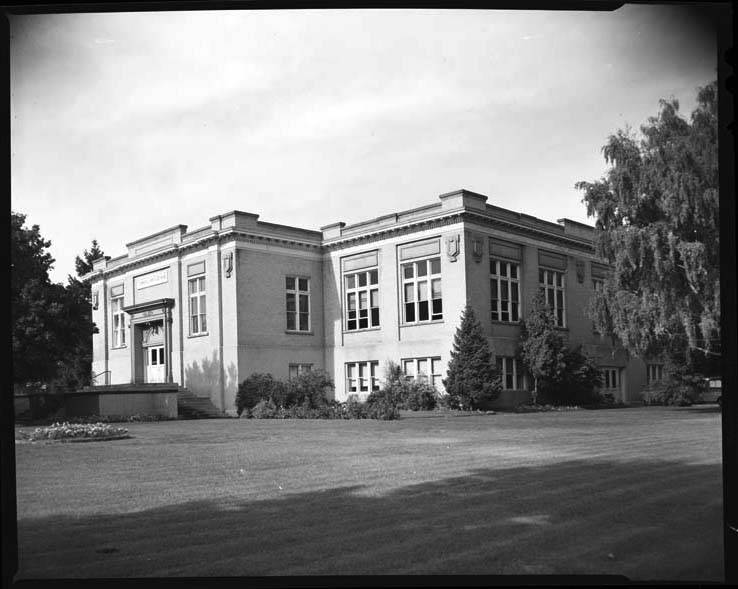 County Courthouse Bonneville, 1967 Kyle Laughlin Photograph Collection
