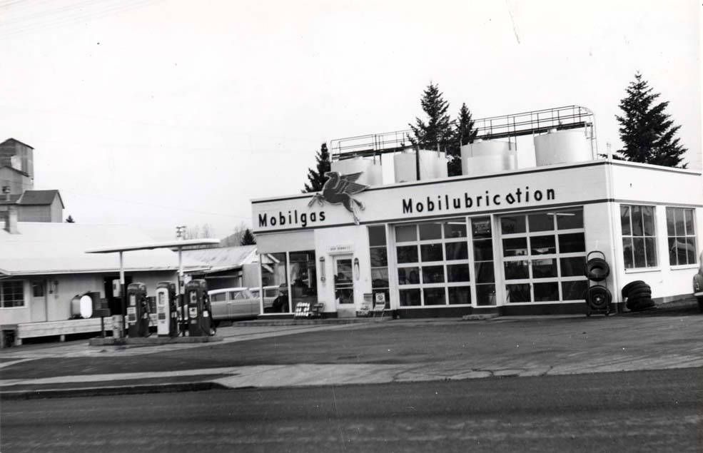 Mobil service station at E Main St Ott Historical Photograph Collection