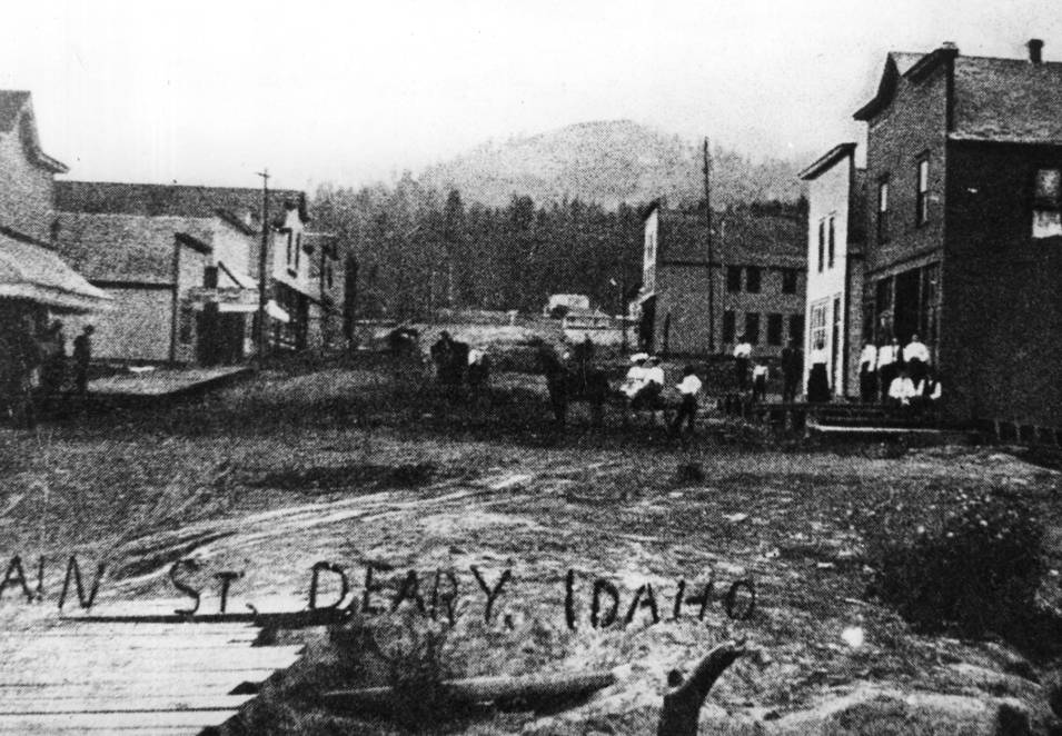 Main Street in Deary Ott Historical Photograph Collection