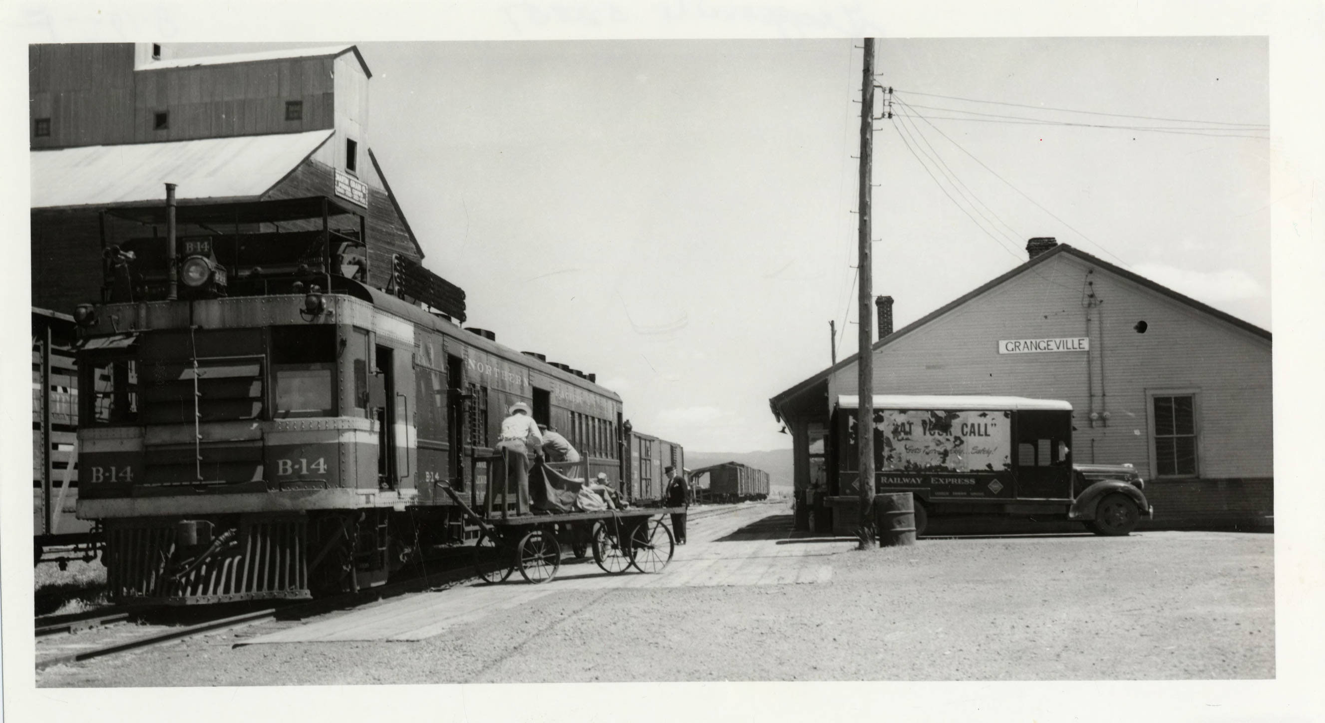 Northern Pacific B14 in Grangeville Hal Riegger Papers