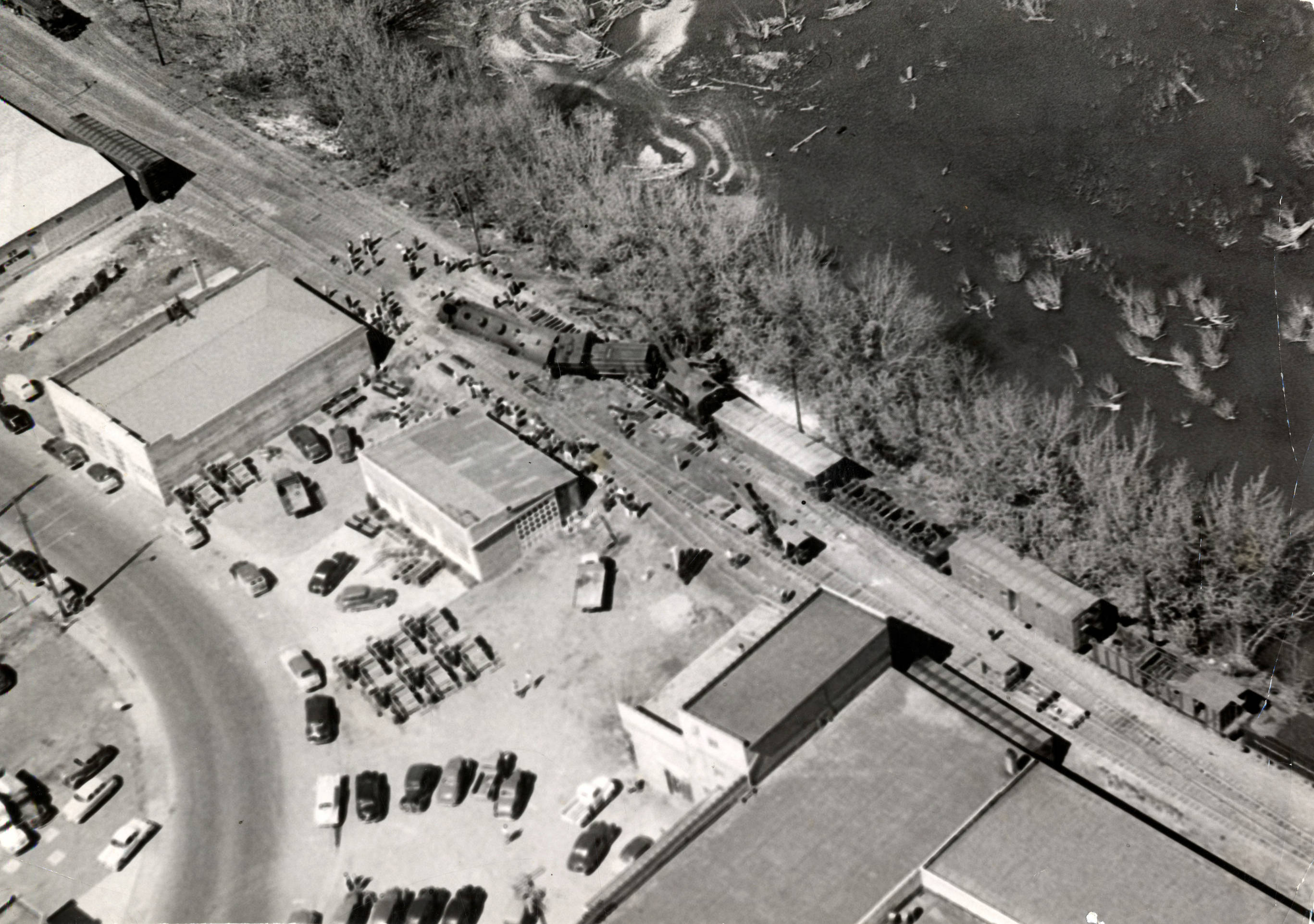 Wreck At Lewiston Yards [2] Hal Riegger Papers, 19811986