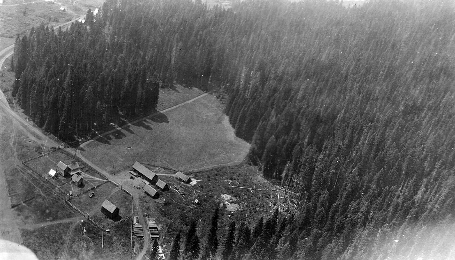OperationsAdministrative Structures, Musselshell Ranger Station, Seen