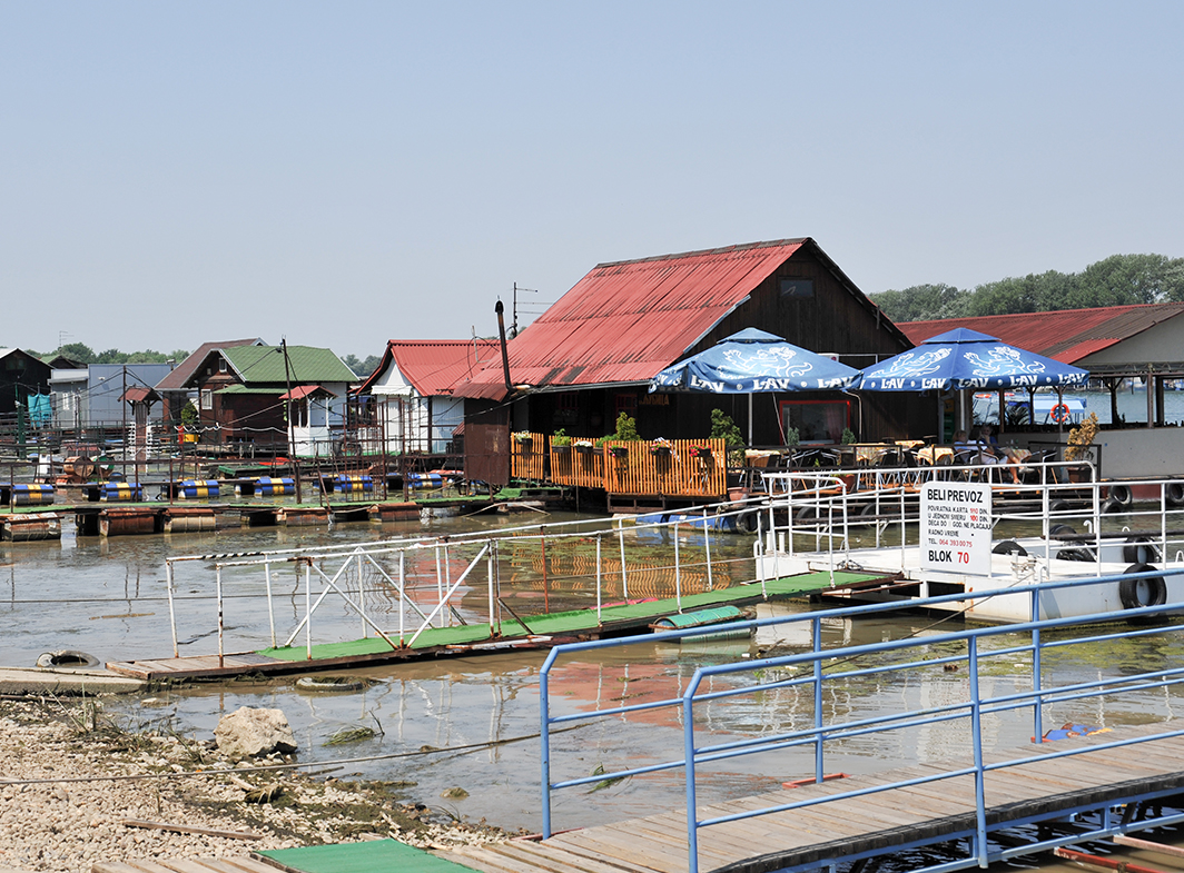 Cene Izdavanja Kuca Za Odmor Vrtoglavo Rastu Dan Uz Reku Kosta 300 Evra Srbi Se Otimaju Oko Njih Objektiv