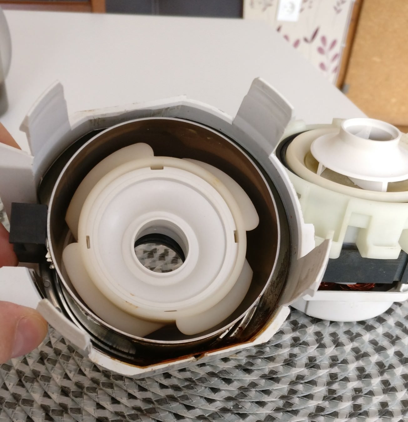 [Solved] Bosch SCE53M25EU / 03 dishwasher error E09 replacement of