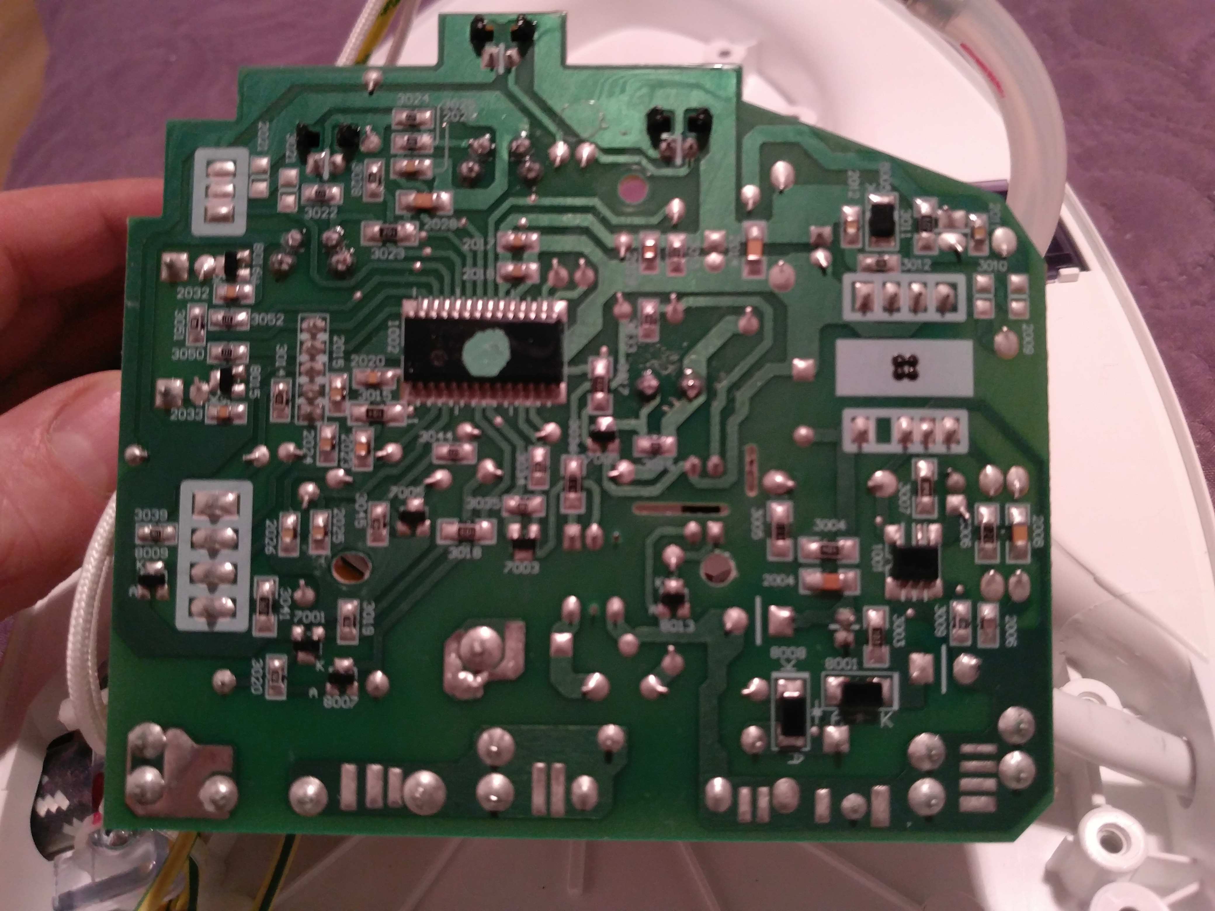Żelazko Philips GC 7636 generator nie wytwarza pary tylko buczy po