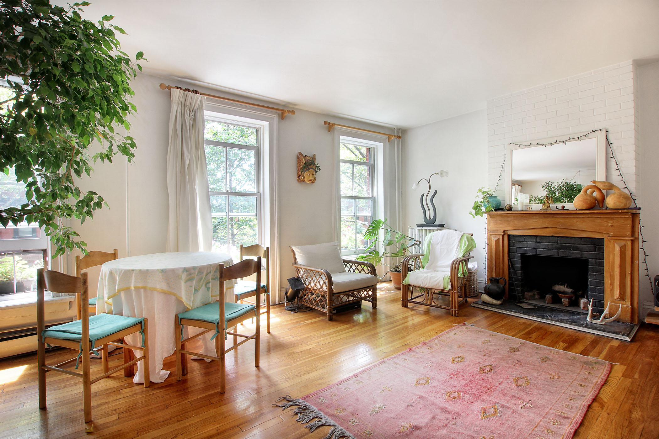 Restaurateur Couple Sells Long Island City Townhouse for 2.15 M