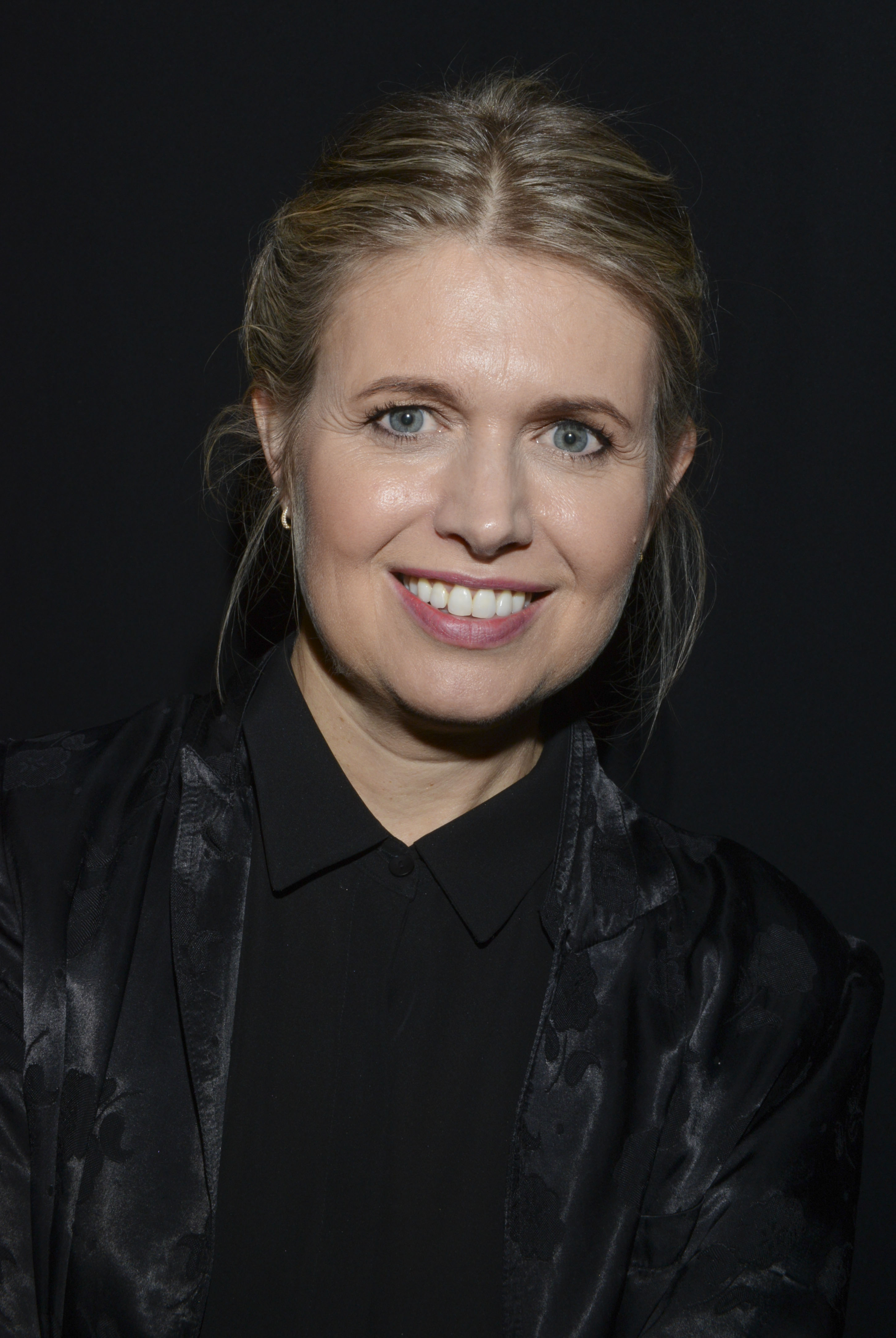 Draping For the Duchess An Interview With Designer Jenny Packham