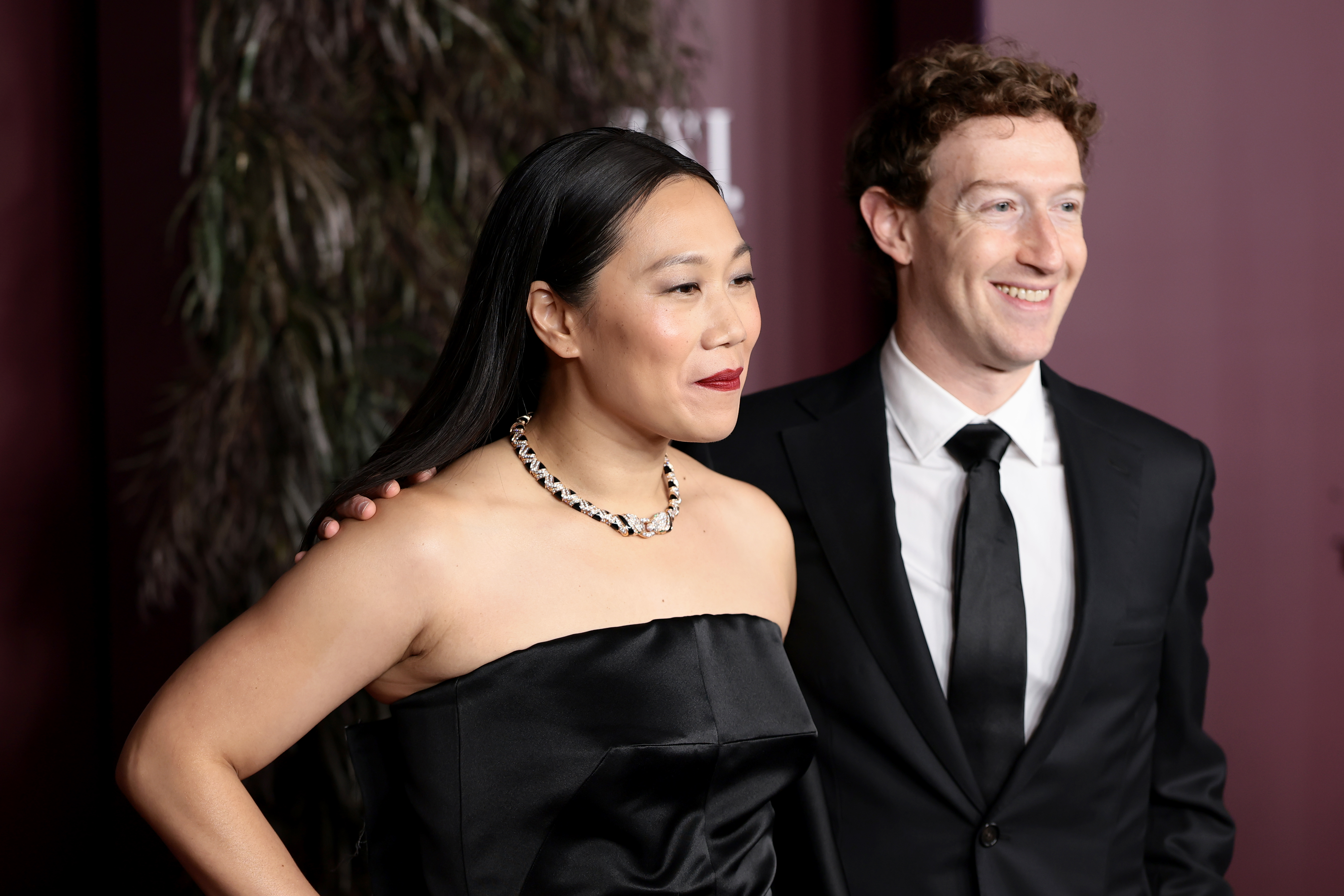 Mark Zuckerberg and Priscilla Chan’s Philanthropy Shuffles Staff Amid A.I. Pivot