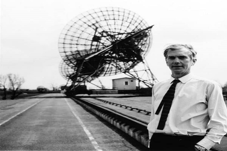 Martin Ryle Listening to the Universe Observer Voice