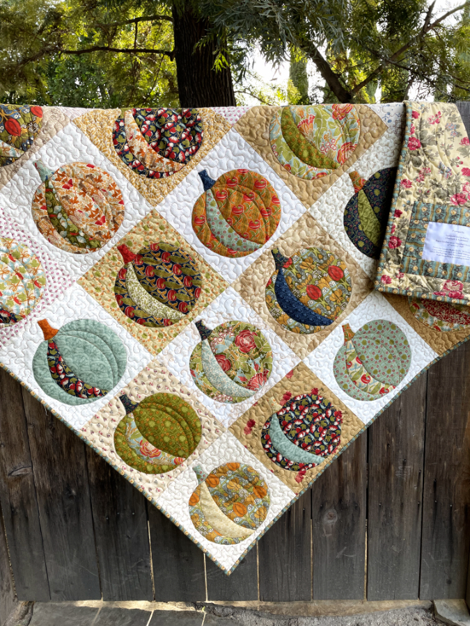 Pumpkins • Quilt Finish OccasionalPieceQuilt!