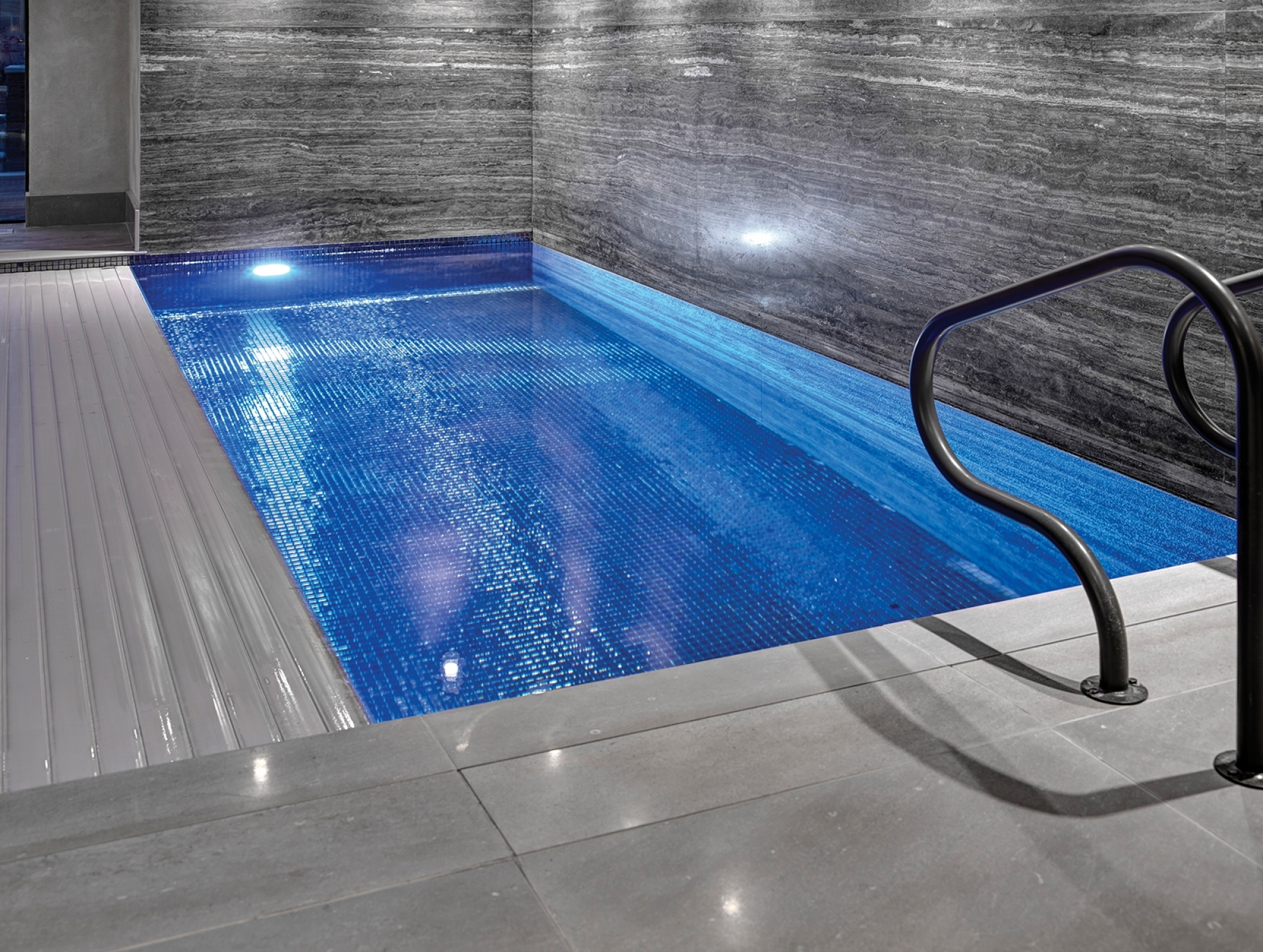 Ocea Automatic Pool Covers Our Covers Deck Mounted