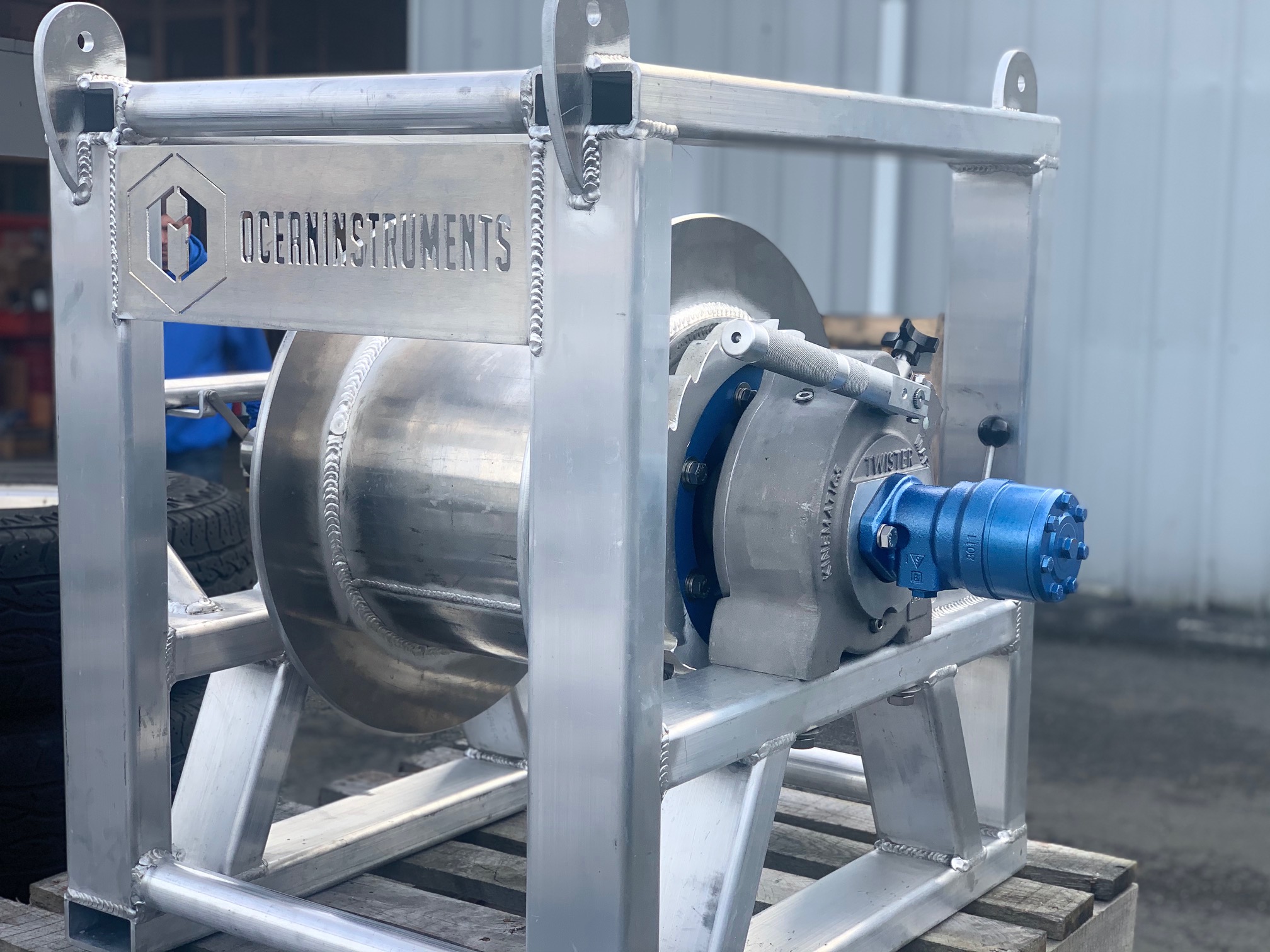 HS100 Shallow Water Equipment & Sonar Winch Ocean Instruments