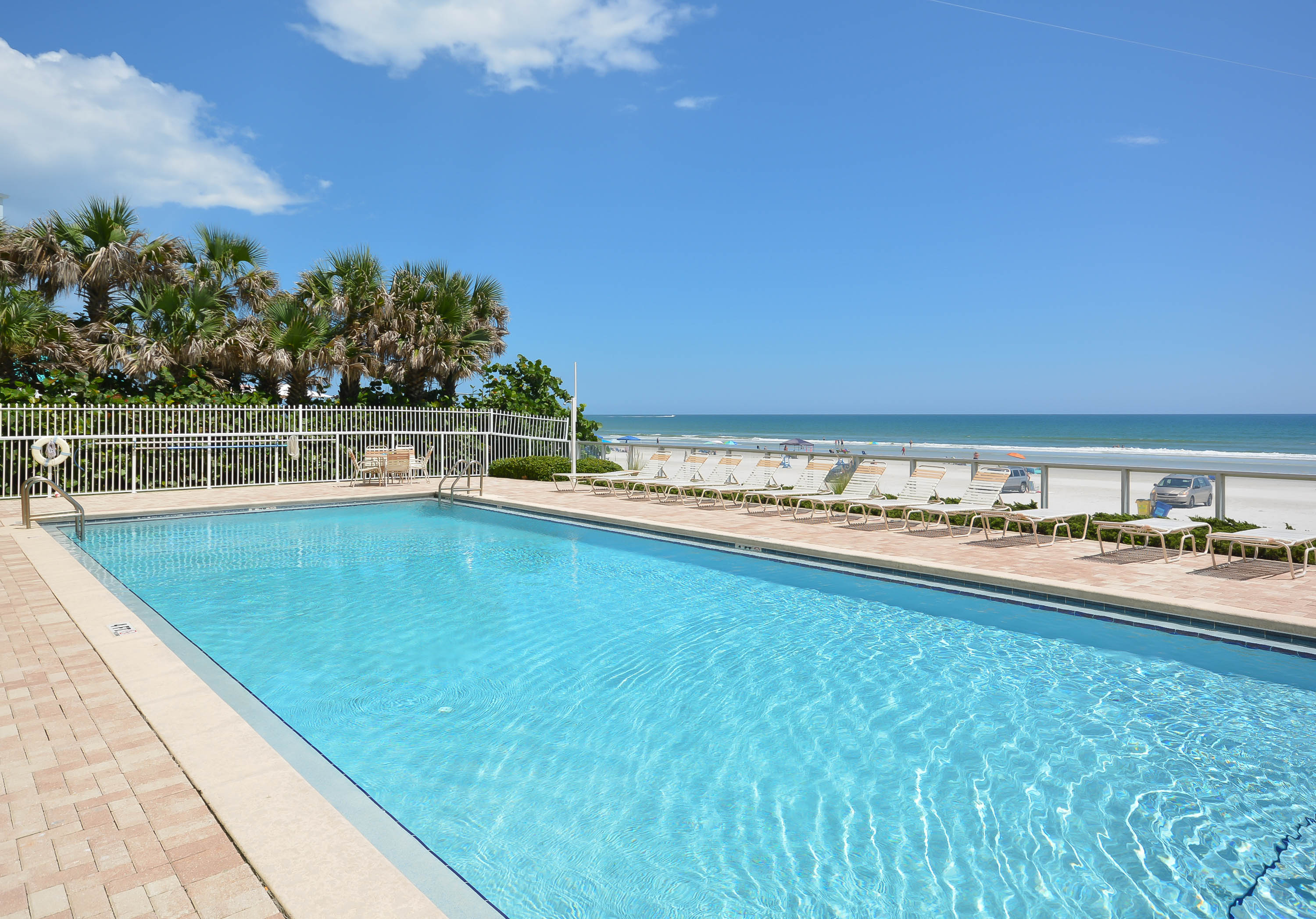Malibu Condo New Smyrna Beach Relaxing Beach Condo Rentals Ocean Props