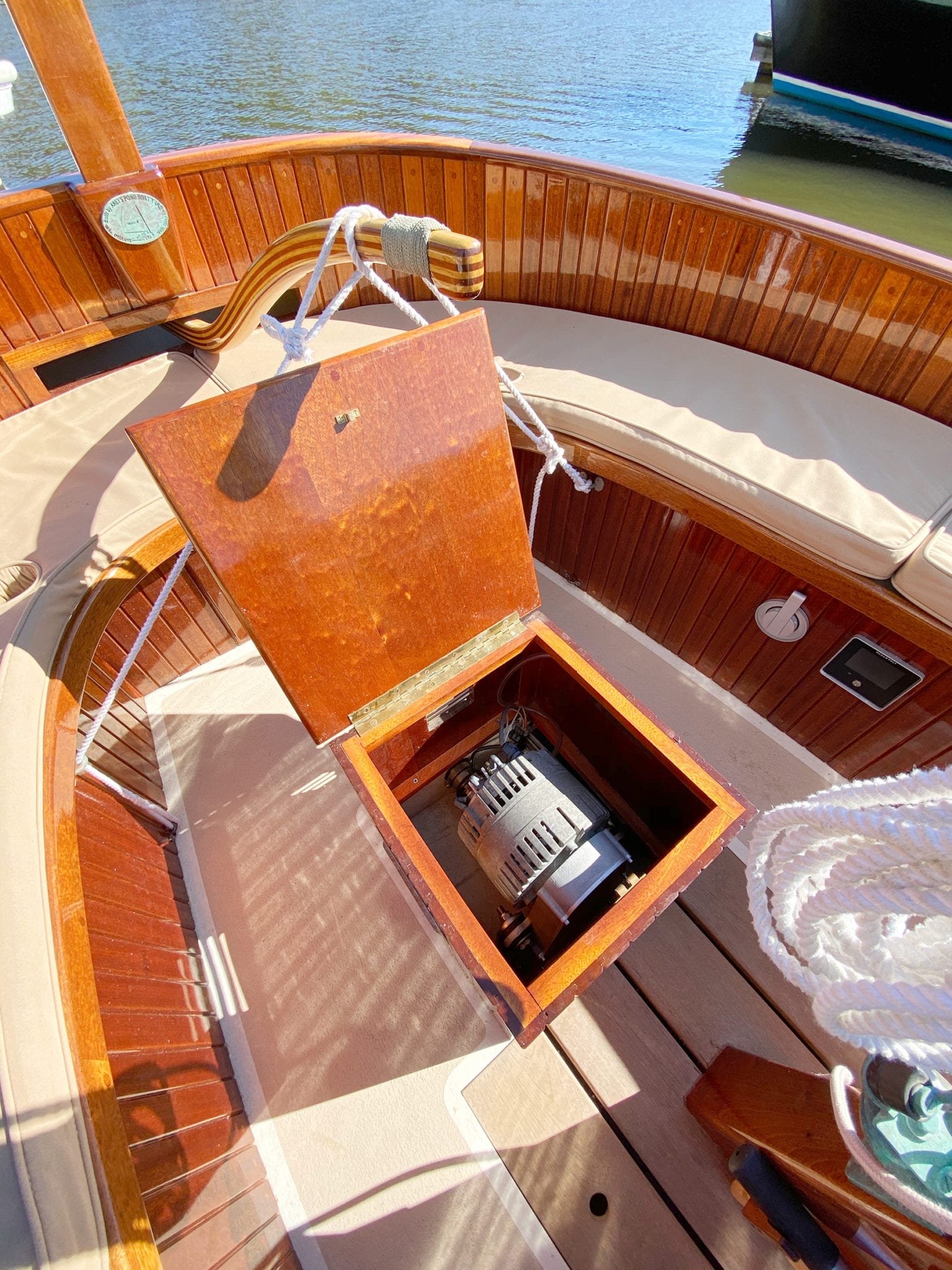 ELECTRIC LYNX 16 OPEN COCKPIT CATBOAT