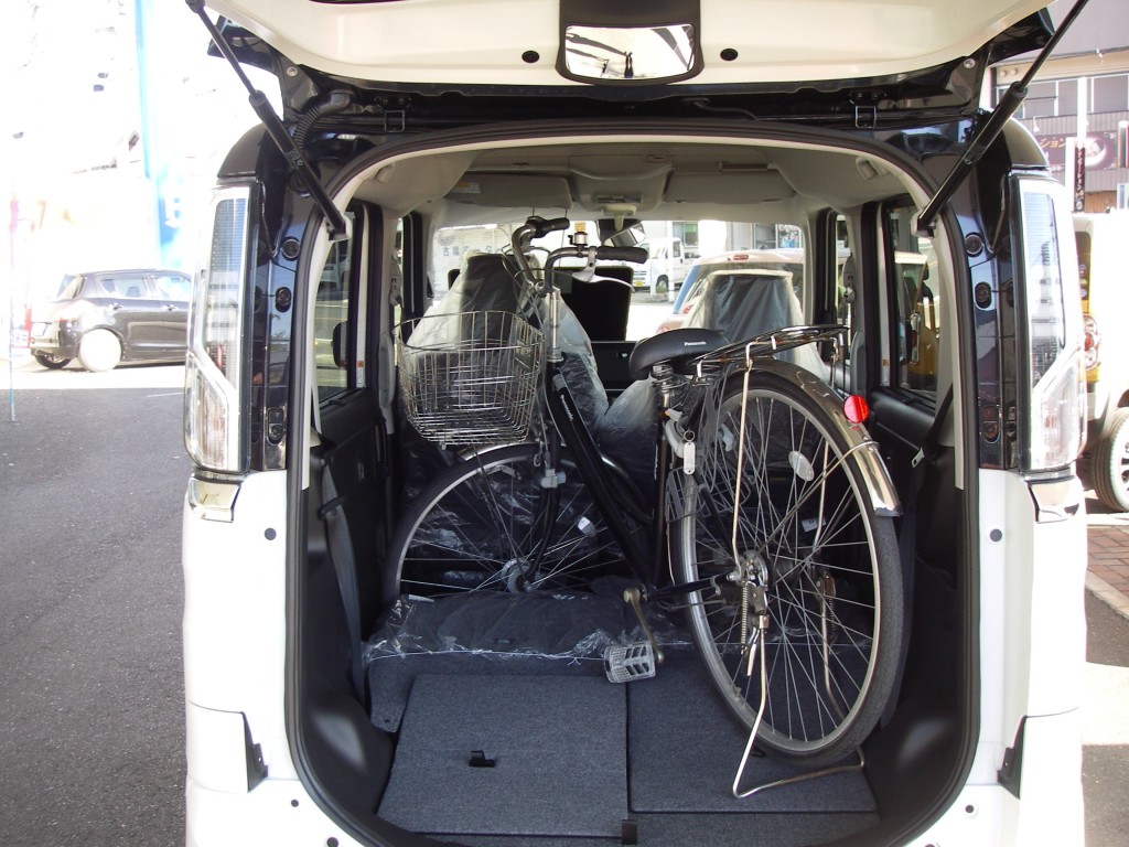 スペーシアに自転車を載せてみました！ ニュース&トピックス 落合自動車販売株式会社