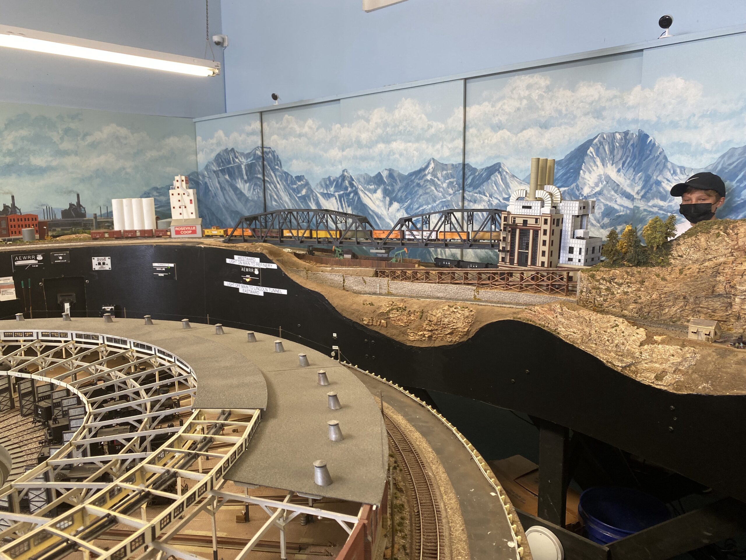 Visit to Ron Varnell’s layout in June 2022 Orange County Module