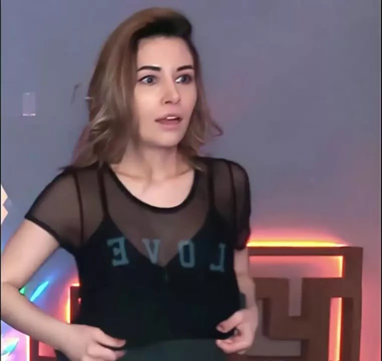 Twitch Thot Alinity Nude Boob Slip. Alinity utmanande videor och bilder