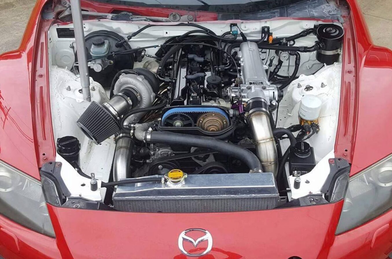 Mazda RX7 vs Mazda RX8