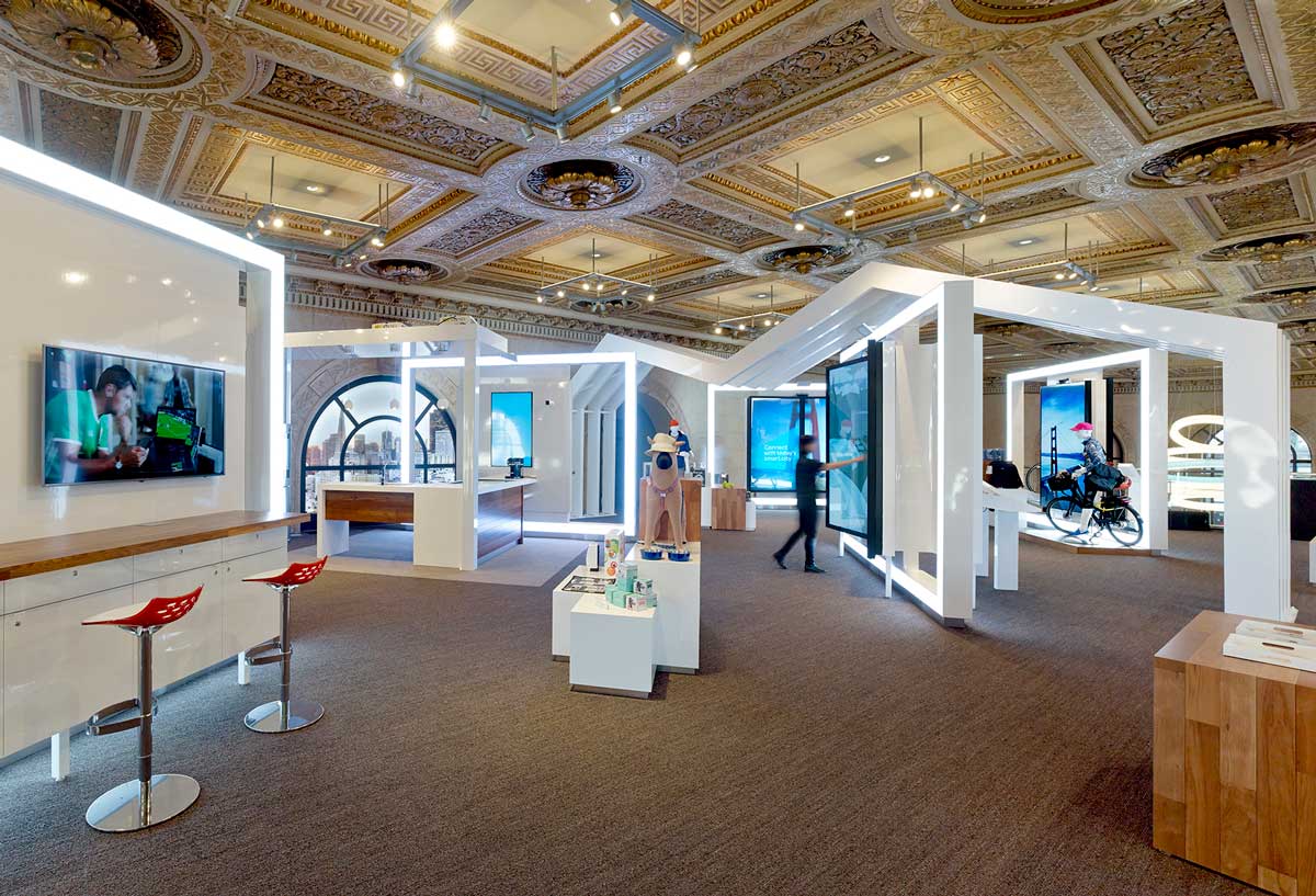 AT&T Store of the Future, San Francisco, CA Oculus Light Studio