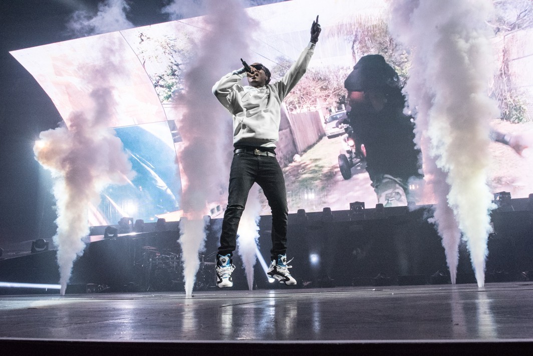 Drake and Future Light Up the Forum OC Weekly