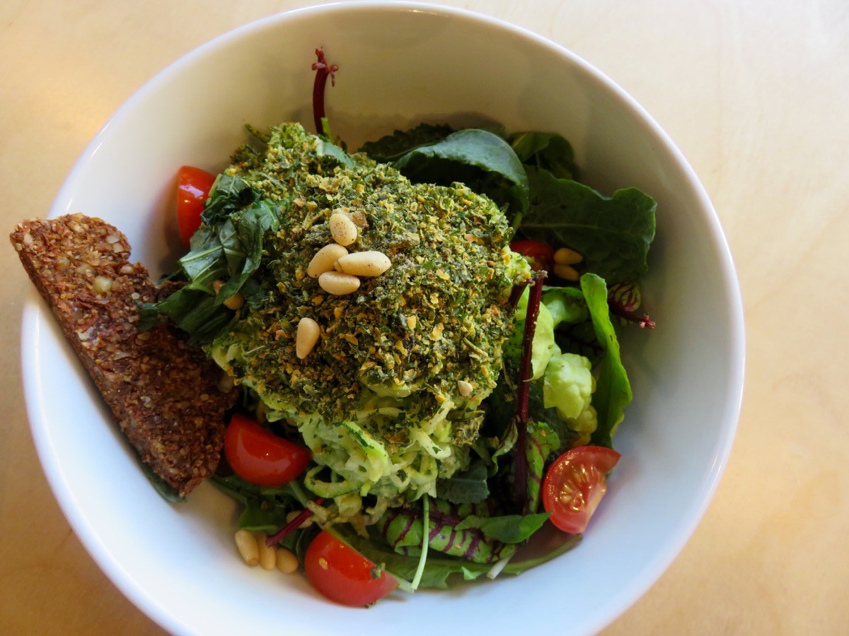 Long Beach’s First RawVegan Restaurant Gets Creative With FeelGood