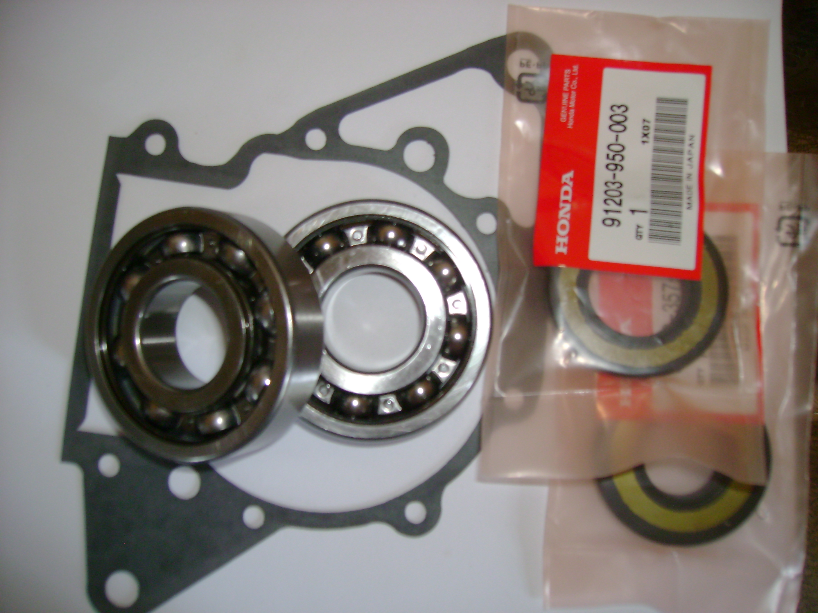 HONDA FL250 ODYSSEY CRANK BEARING AND SEAL SET NEW ALL YEARS 77 TO 84