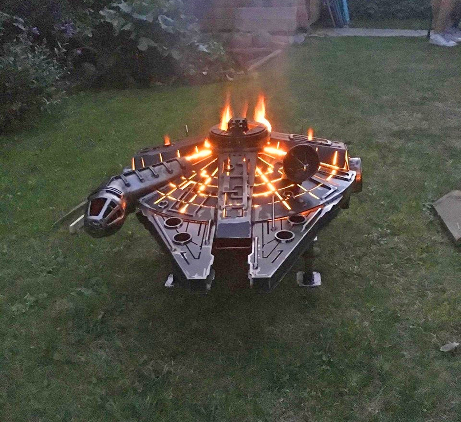 Star Wars Outdoor Fire Pit This Millennium Falcon Fire Pit Belongs In Every Stars Wars Lovers Backyard