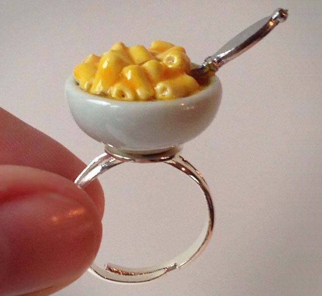 Mini Macaroni and Cheese Ring
