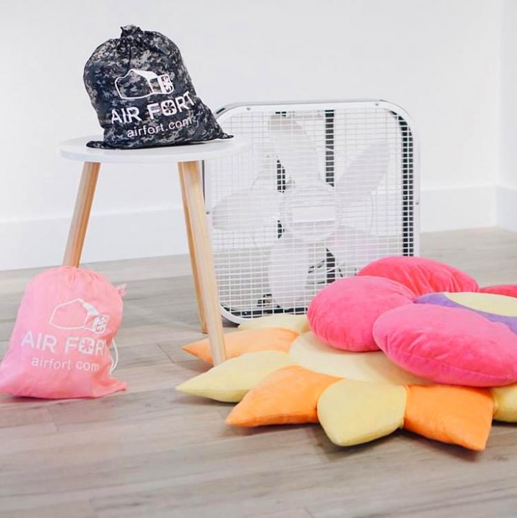 These Air Forts Are A Super Quick And Easy Activity For The Kids To Do