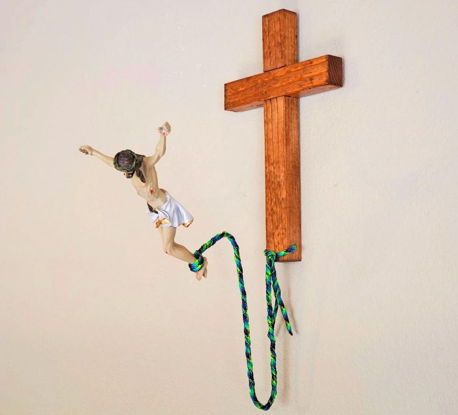This Bungee Jumping Jesus Is Perfect For a Religious Person With a