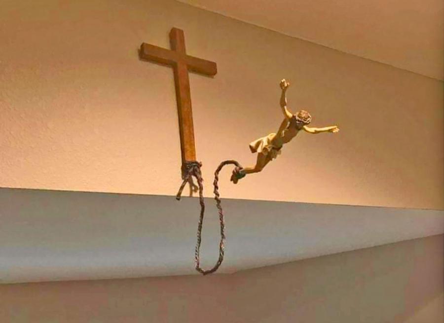 This Bungee Jumping Jesus Is Perfect For a Religious Person With a