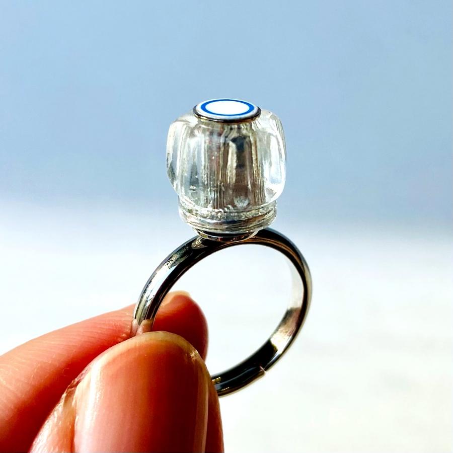 These Faucet Handle Rings Are Made To Look Like The Classic Bathroom