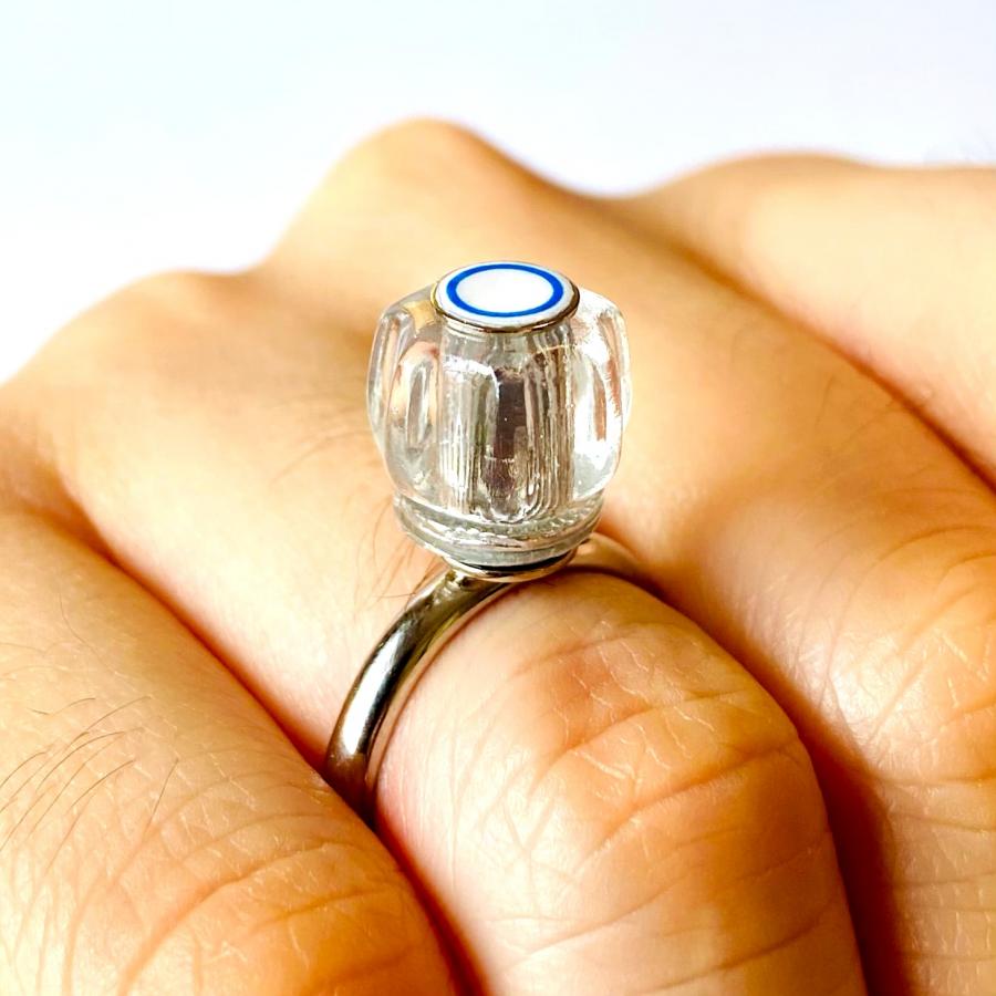 These Faucet Handle Rings Are Made To Look Like The Classic Bathroom