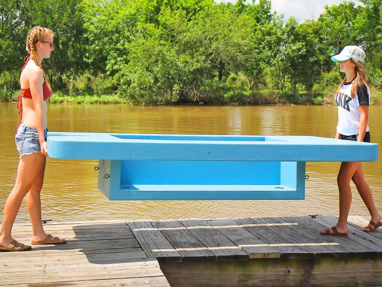There's Now a Floating Picnic Table You Can Use in a Lake or a Pool